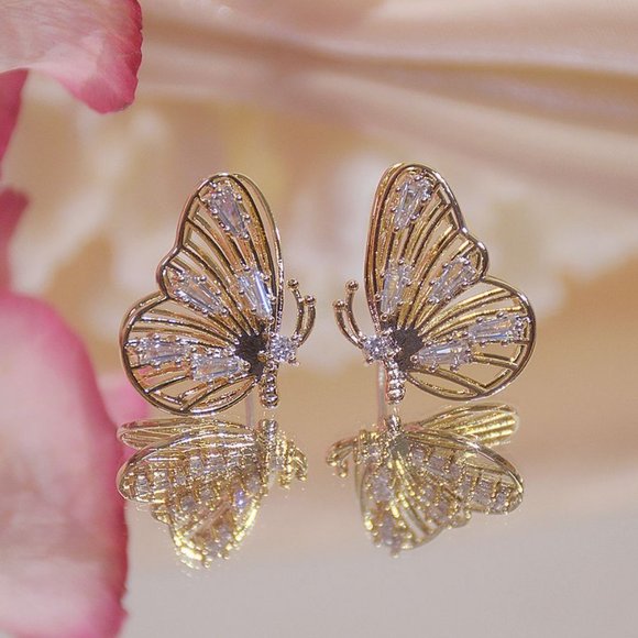 Jewelry - NEW 14K Gold Plated Diamond Butterfly Earrings
